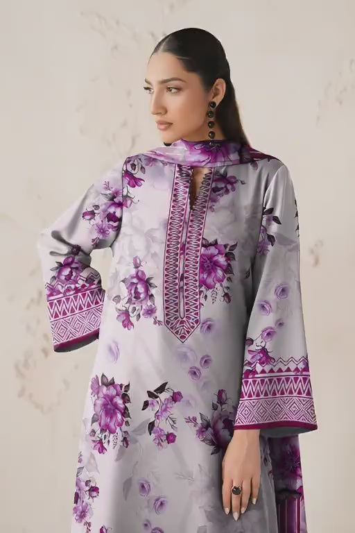 3 Pcs Women's Unstitched Printed Suit