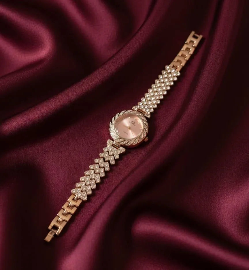 Women's Rose Gold Quartz Watch with Chain Strap - 1 Pc