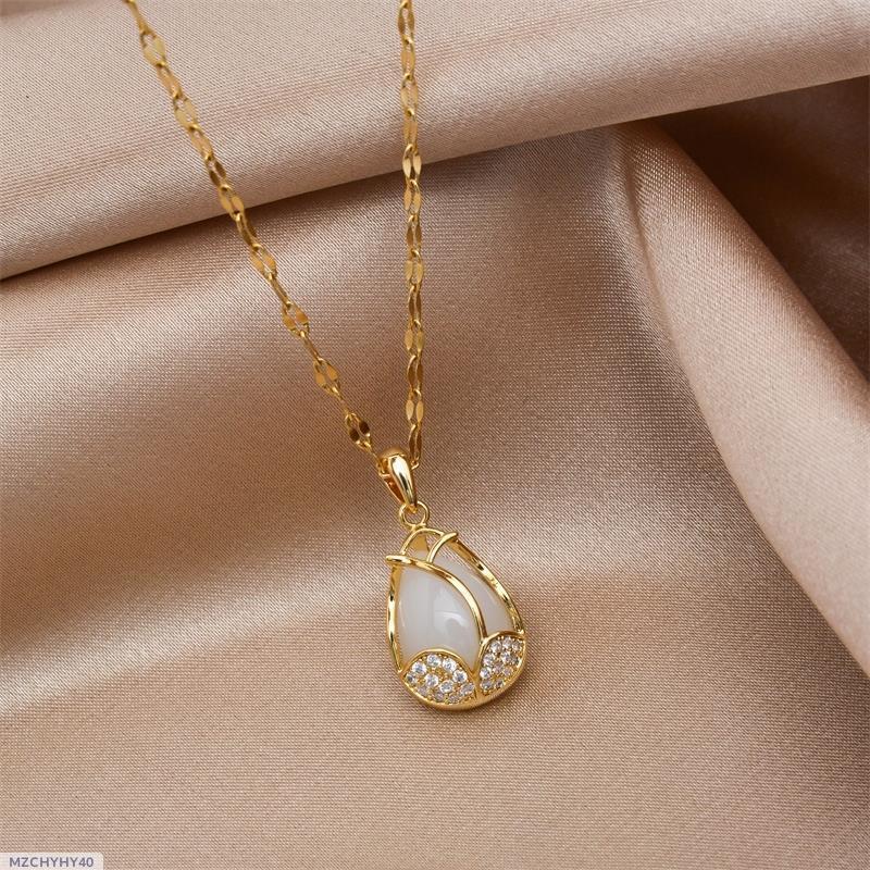 Tulip titanium steel necklace Internet celebrity style non-fading necklace women's high-grade female clavicle chain anti-allergy wholesale