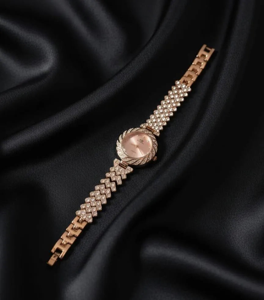 Women's Rose Gold Quartz Watch with Chain Strap - 1 Pc