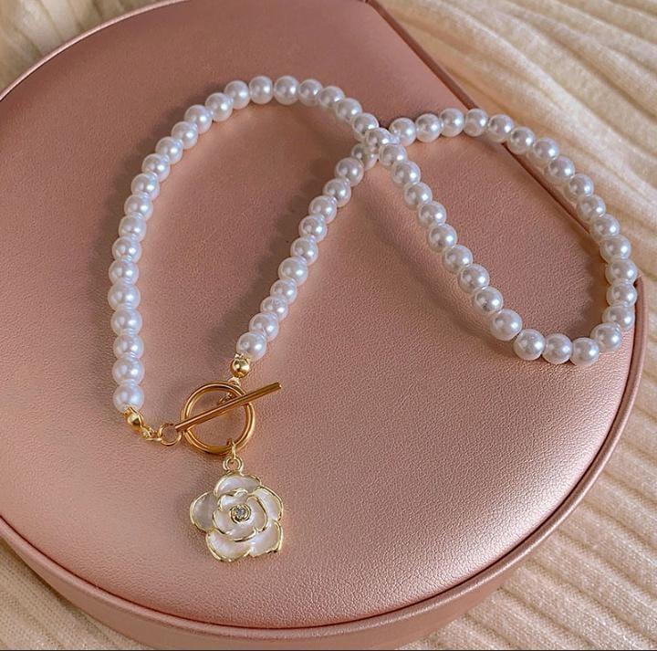 Sunflower Design Necklace