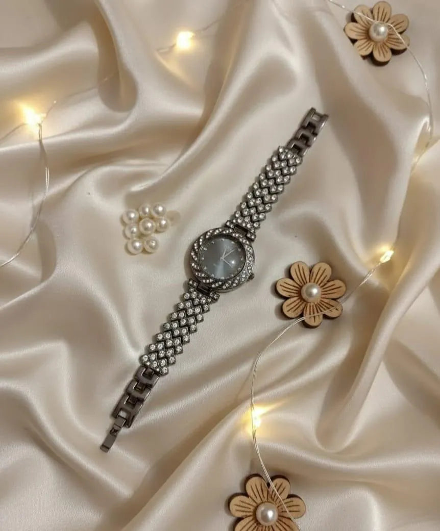 Women's Rose Gold Quartz Watch with Chain Strap - 1 Pc