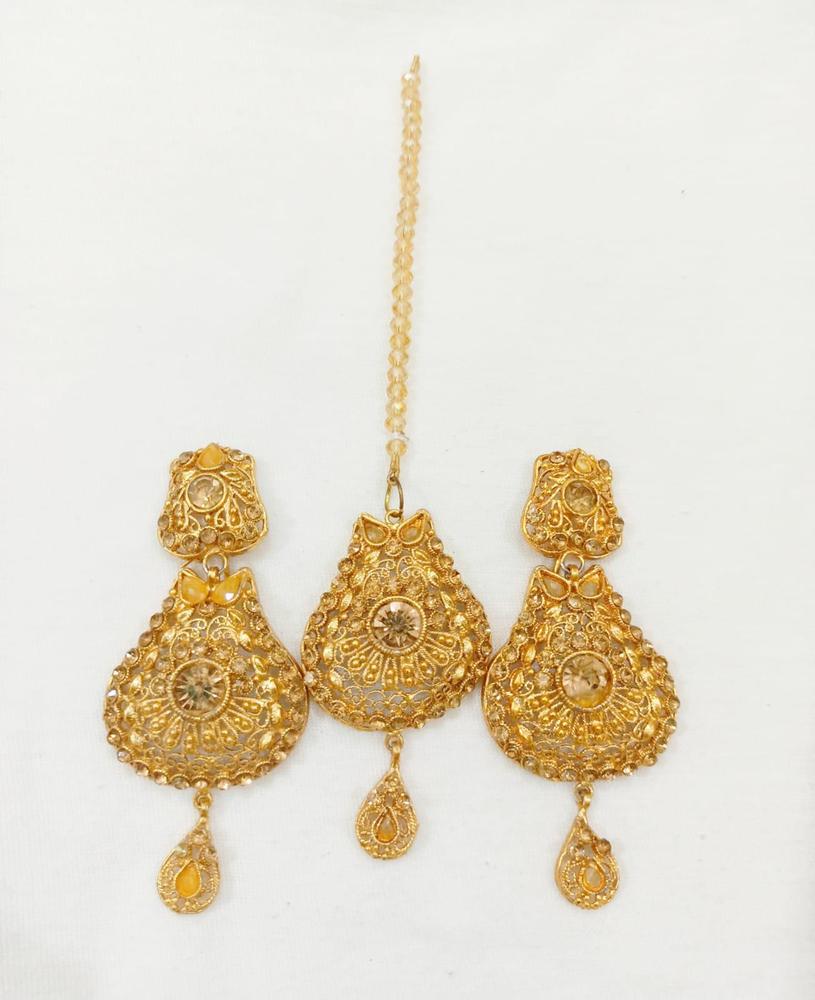 Beautiful Earring with Bindiya Set