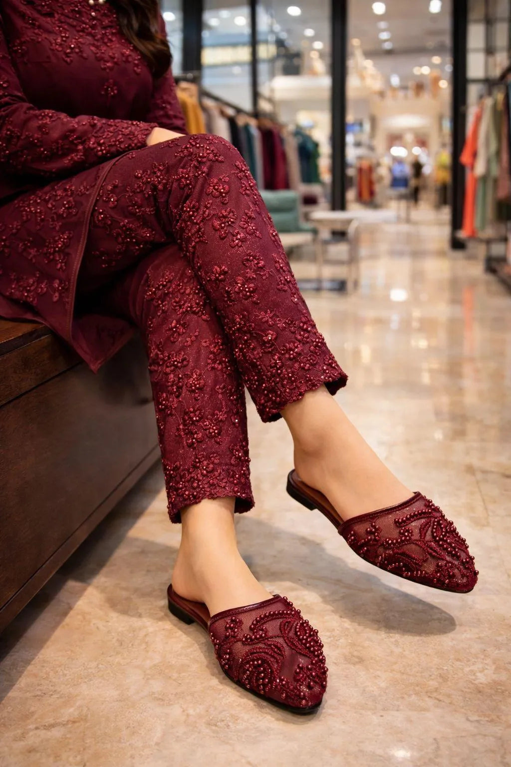 Lace Embroidered Women's Slippers