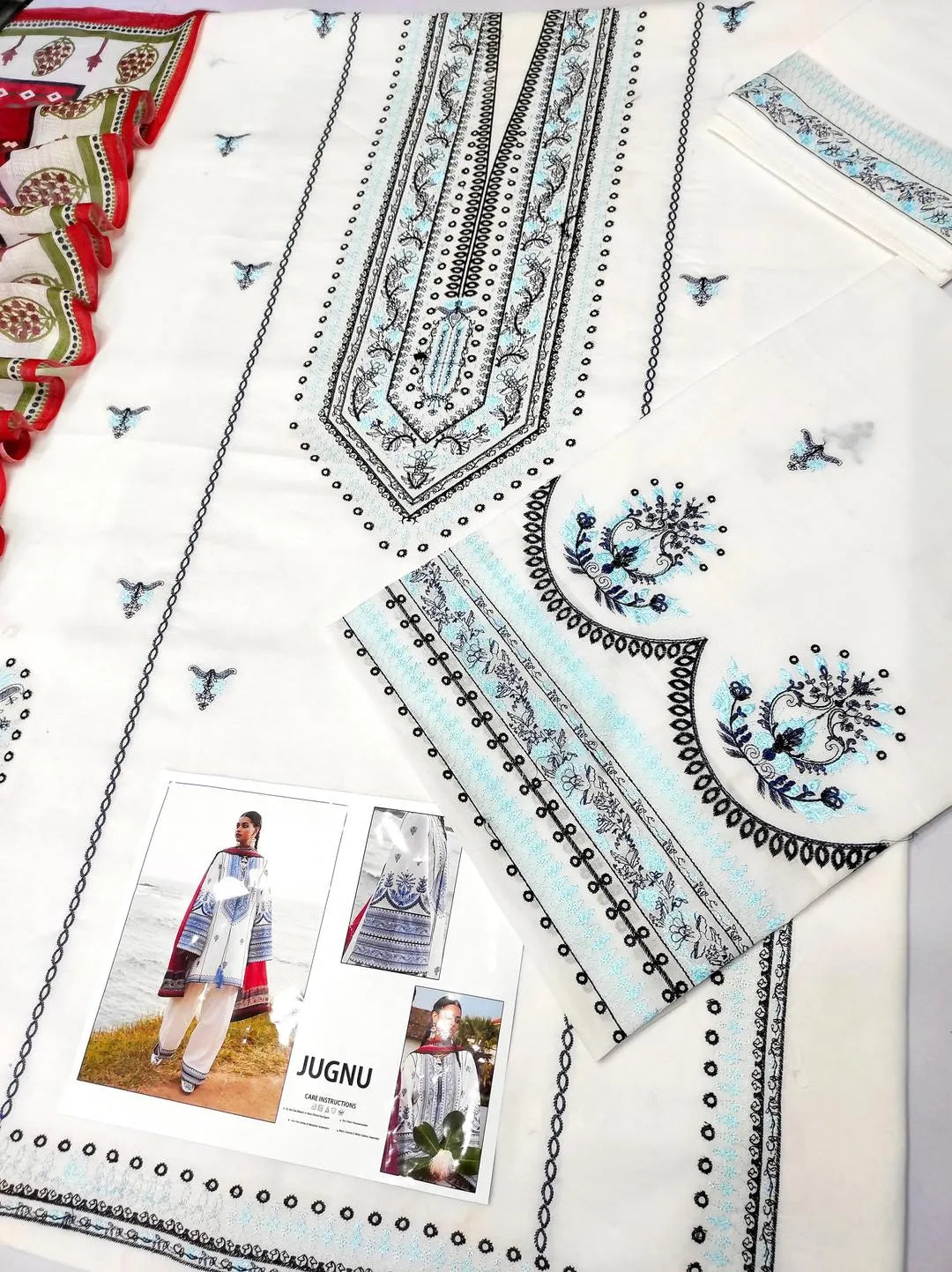 3 Pcs Women's Unstitched Embroidered Suit