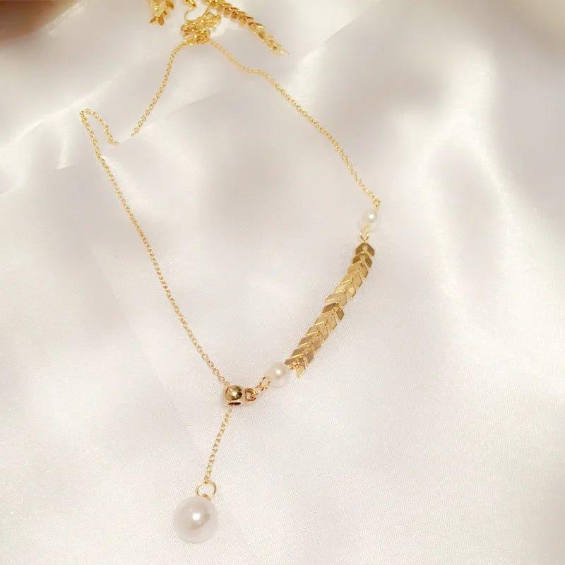 Faux Pearl Decor Necklace