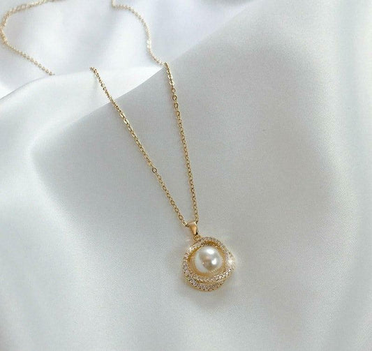 Charming Pendant