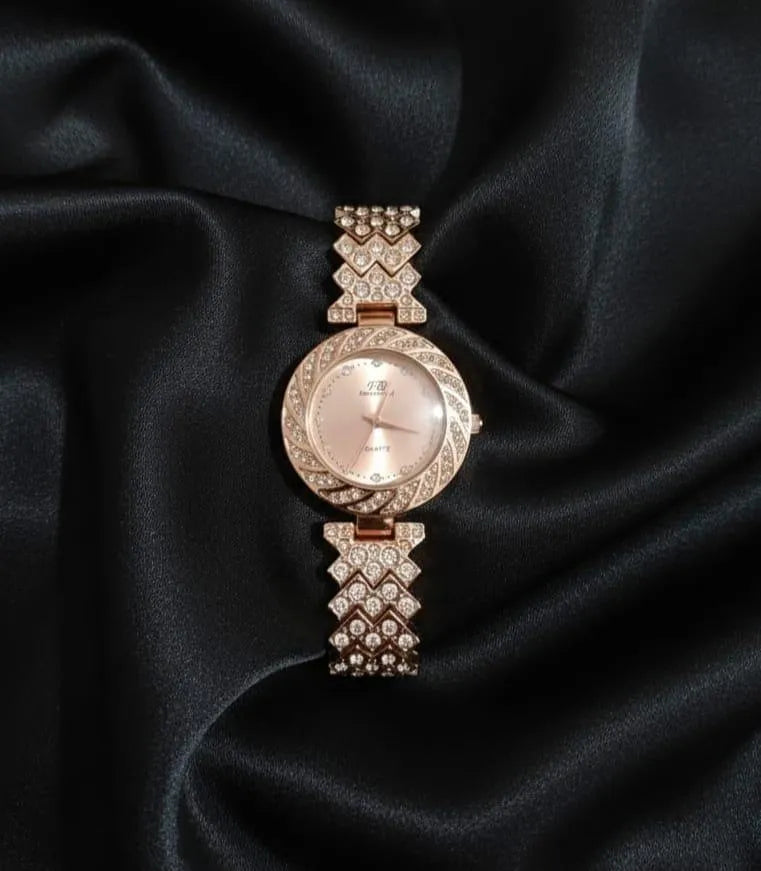 Women's Rose Gold Quartz Watch with Chain Strap - 1 Pc