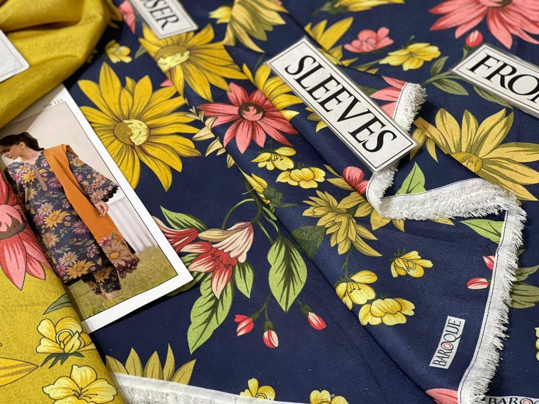 3 Pcs Women's Unstitched Karandi Printed Suit