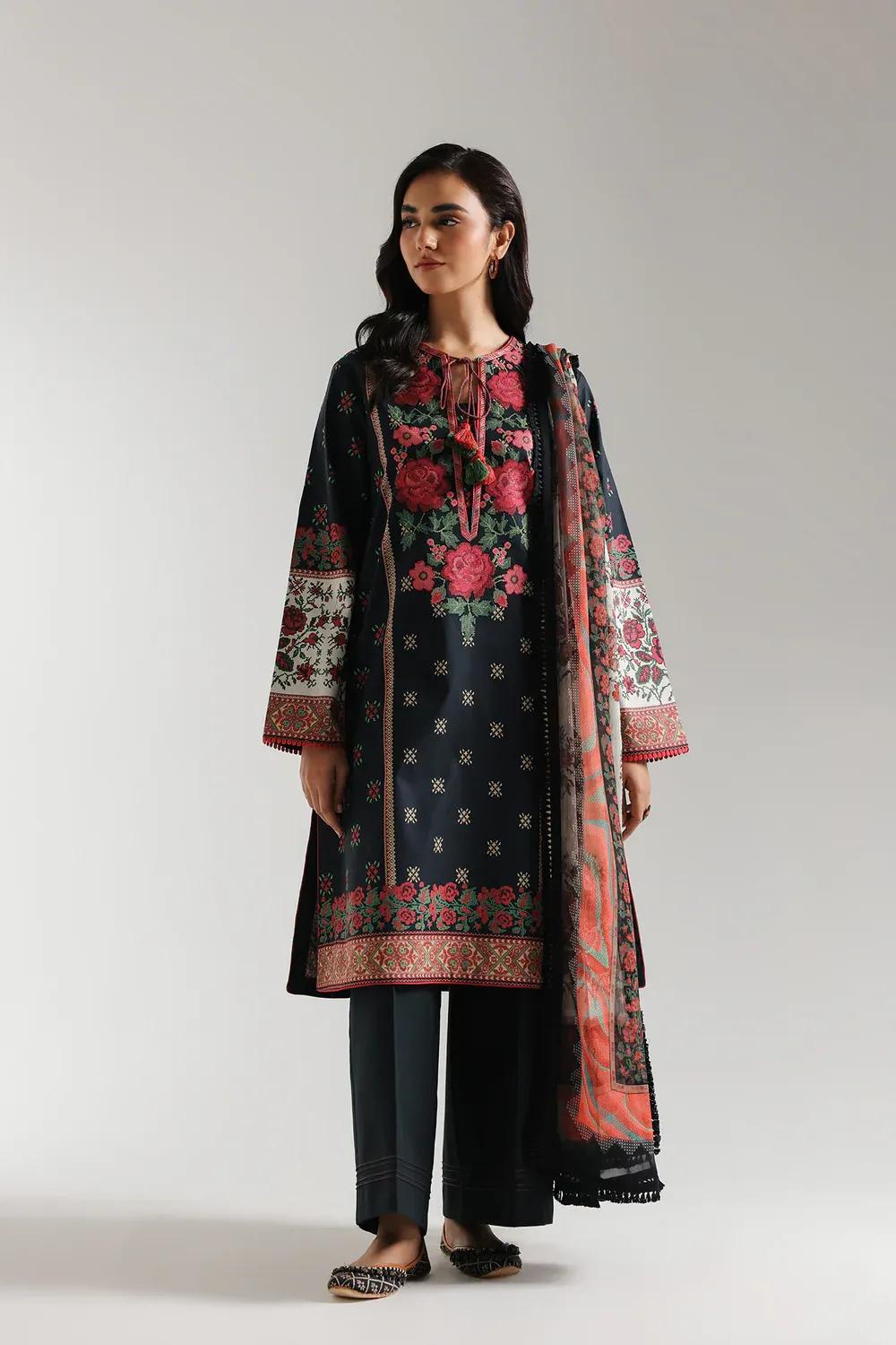 3 Pcs Women's Unstitched Printed Suit